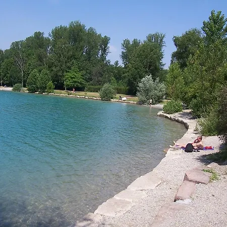 Gaestehaus Brunhilde 아파트 *