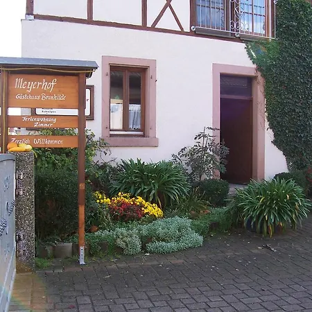 Gaestehaus Brunhilde 아파트 *